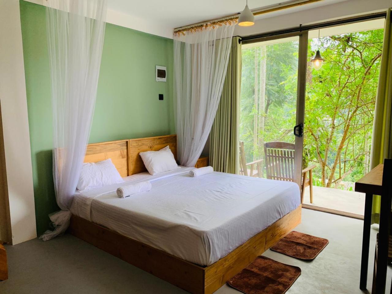 Happy Sky Ella Hotel Bagian luar foto