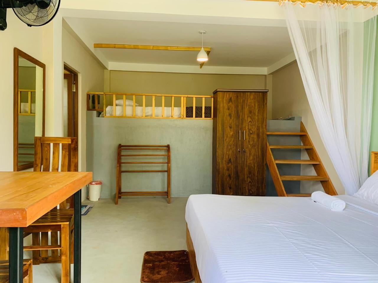 Happy Sky Ella Hotel Bagian luar foto